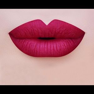 Meet your Posher, Desiree